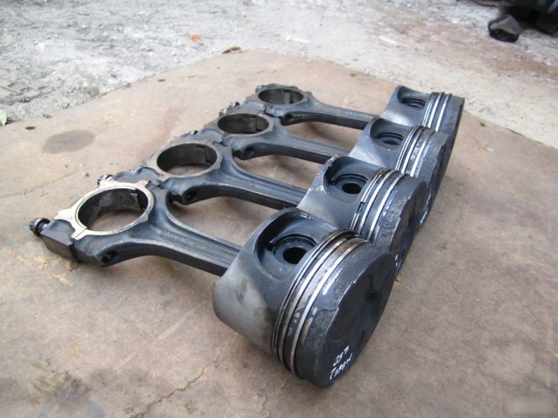 Шатун поршень, 2370 рублей, Калининград