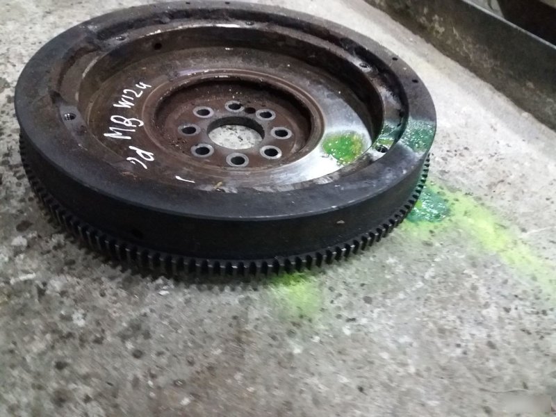 Маховик, 3160 рублей, Калининград