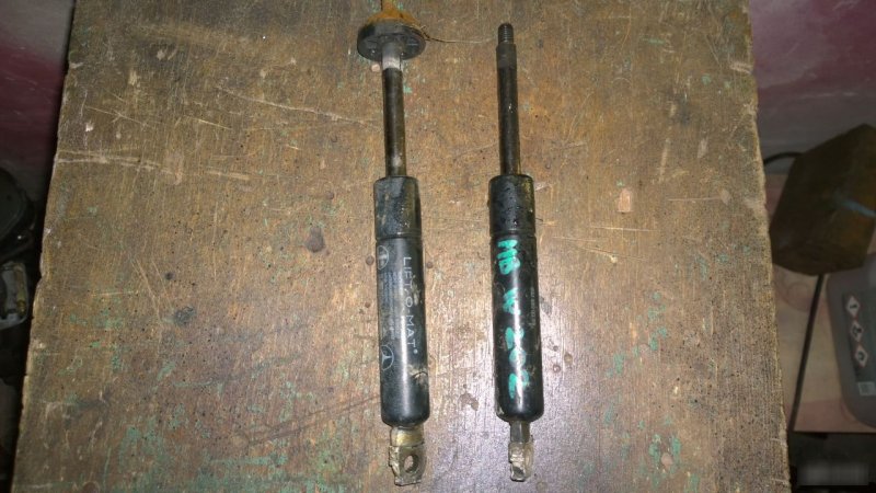 Амортизатор капота, 540 рублей, Калининград