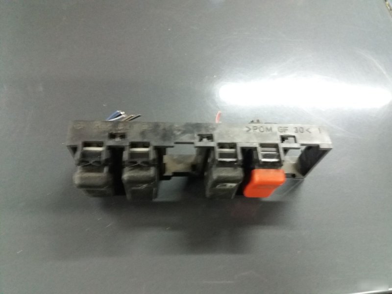 Кнопки с аварийкой, 1590 рублей, Калининград