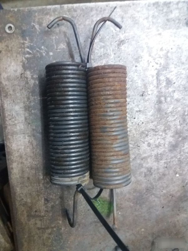 Пружина багажника, 1280 рублей, Калининград