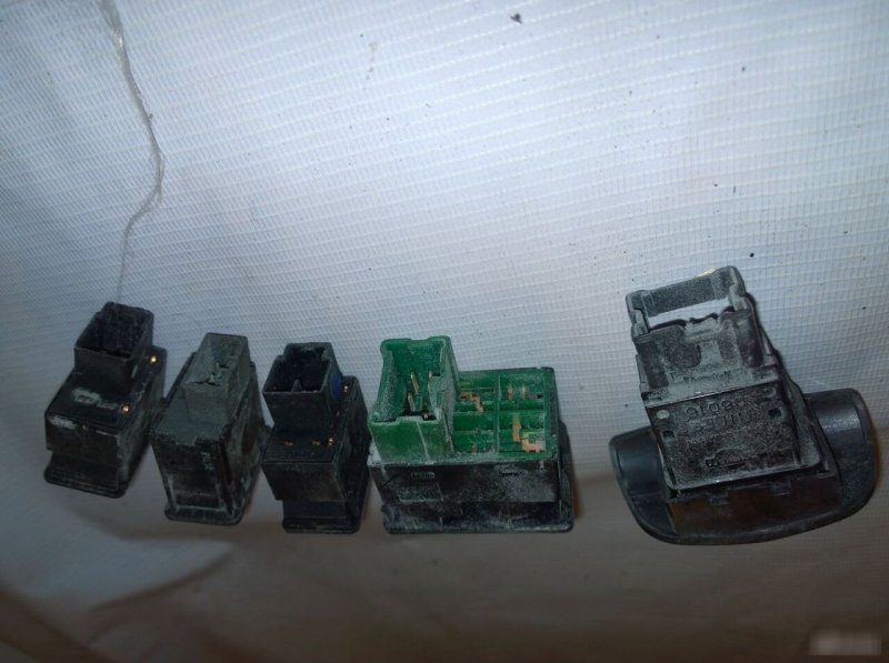 Кнопки, 800 рублей, Калининград