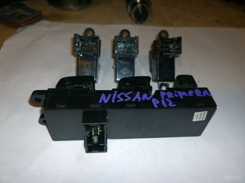 Кнопки стеклоподъемников, 570 рублей, Калининград