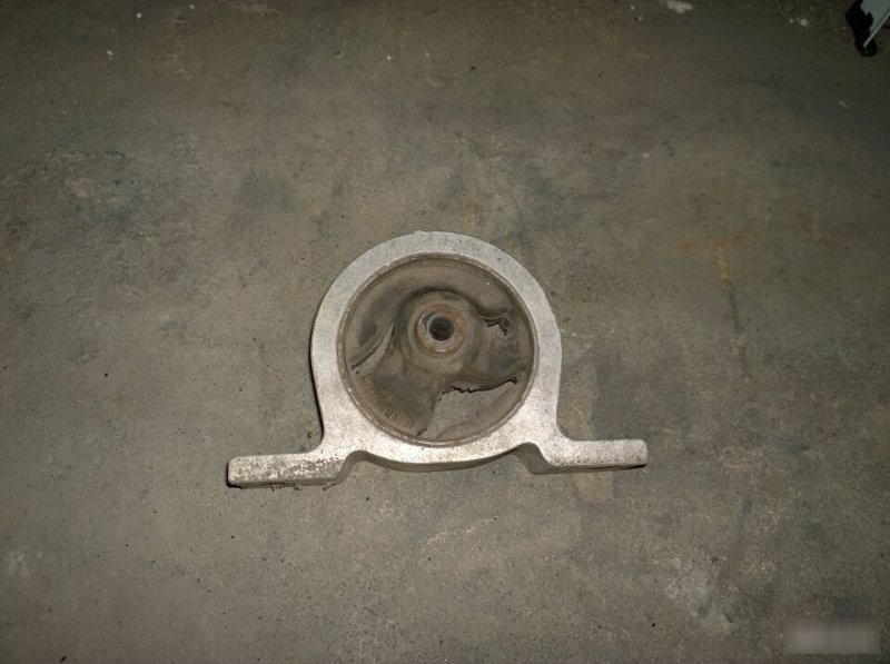 Подушка двигателя, 800 рублей, Калининград