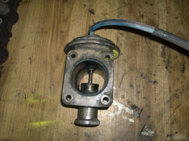 Клапан рециркуляции выхлопных газов, 2000 рублей, Калининград