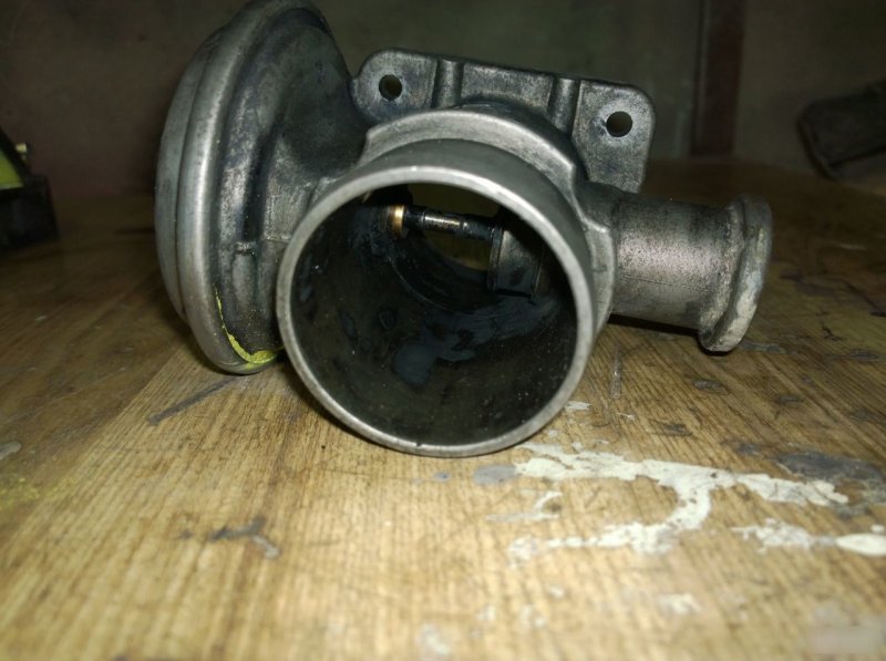 Клапан рециркуляции выхлопных газов, 2000 рублей, Калининград