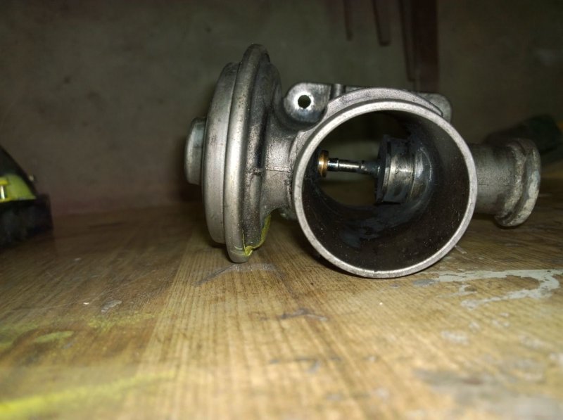 Клапан рециркуляции выхлопных газов, 2000 рублей, Калининград