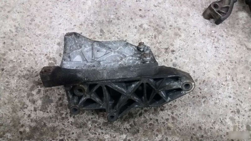 Кронштейн компрессора кондеционера, 2370 рублей, Калининград