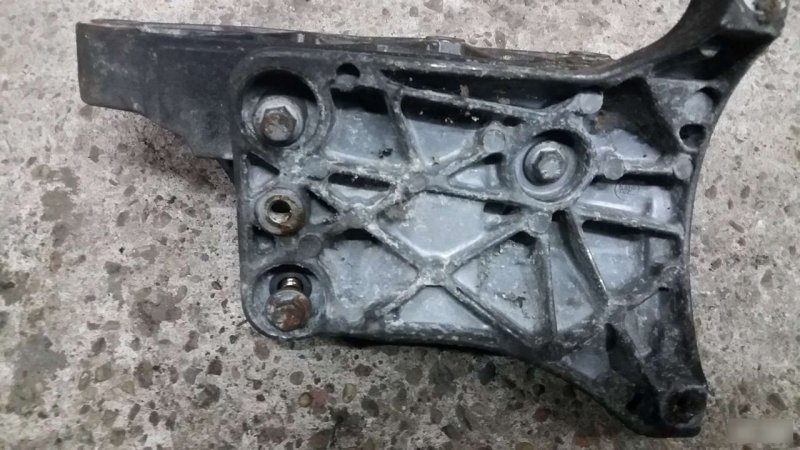 Кронштейн компрессора кондеционера, 2370 рублей, Калининград