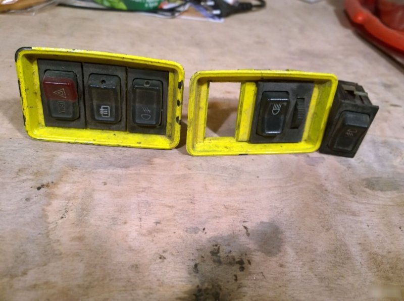 Кнопка, 1500 рублей, Калининград