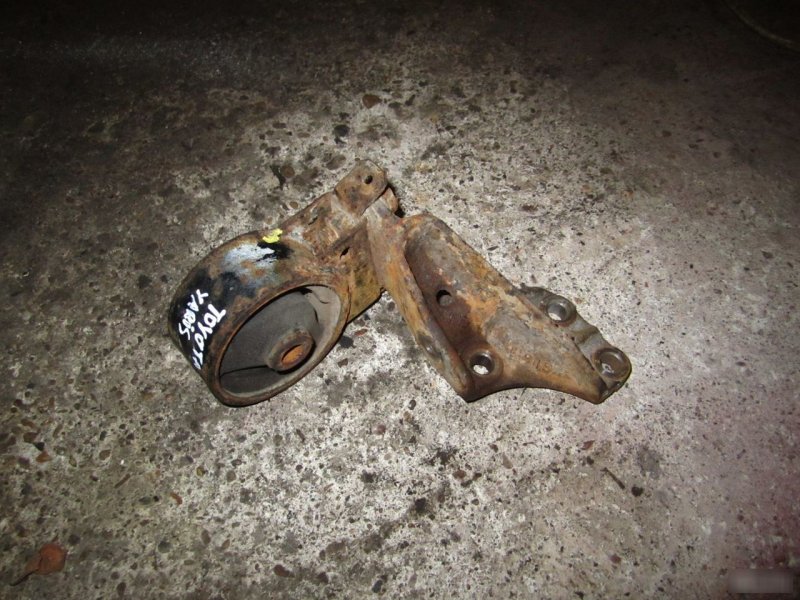 Подушка двигателя, 2850 рублей, Калининград