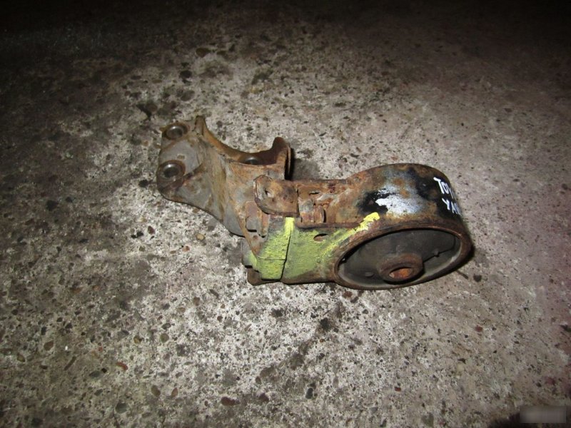 Подушка двигателя, 2850 рублей, Калининград