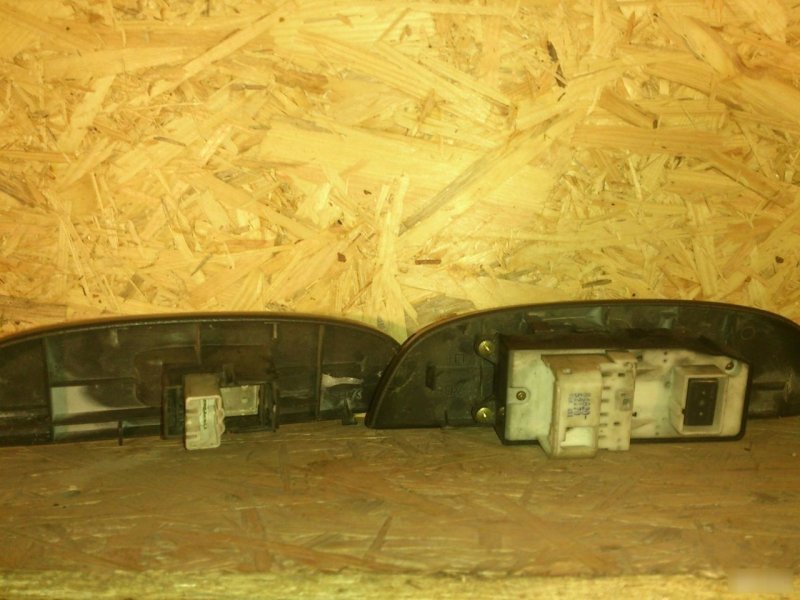 Кнопки стеклоподъемников, 800 рублей, Калининград