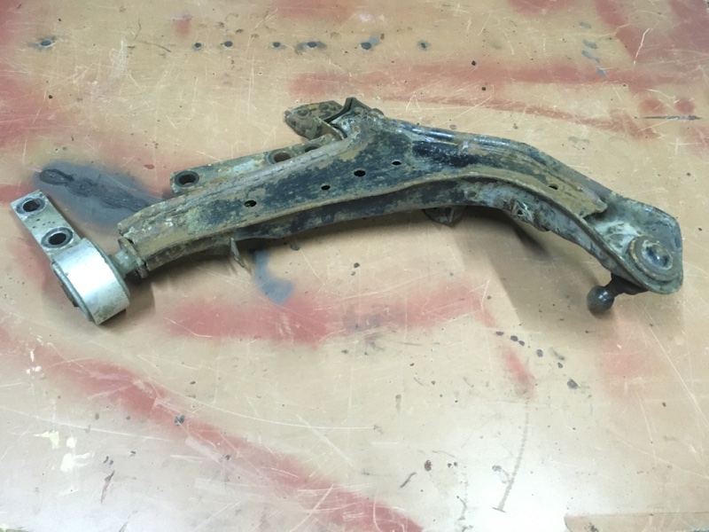 Рычаг подвески, 3280 рублей, Калининград