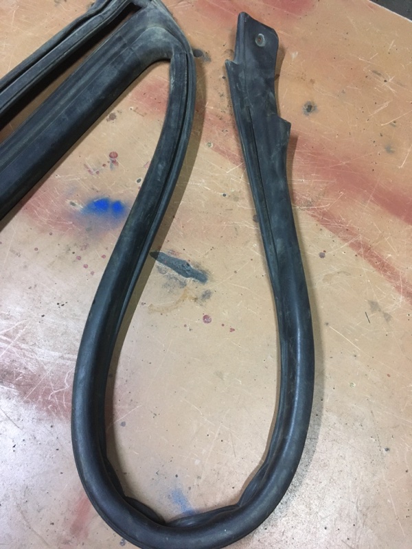 Уплотнительная резинка боковой двери, 2140 рублей, Калининград