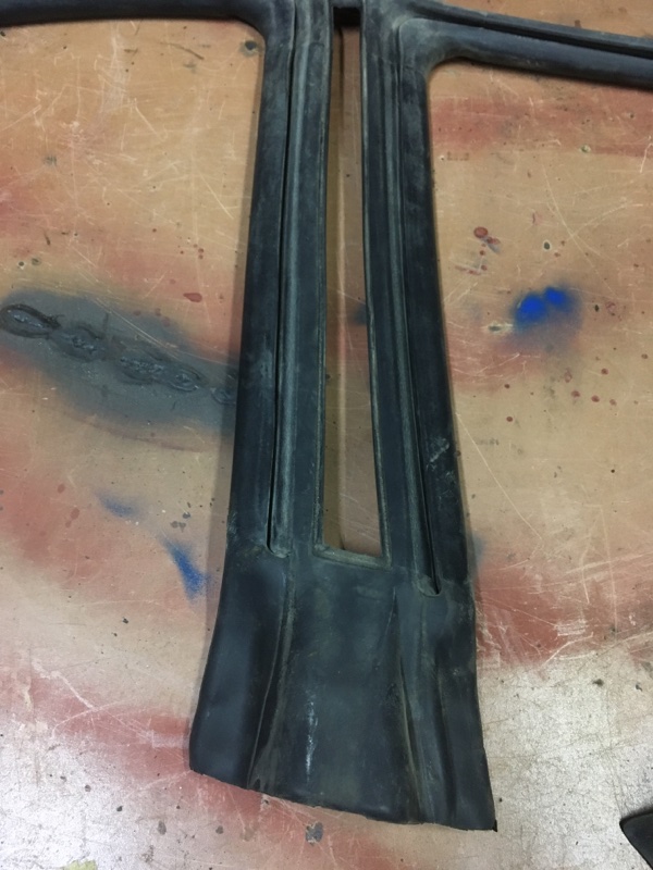 Уплотнительная резинка боковой двери, 2140 рублей, Калининград