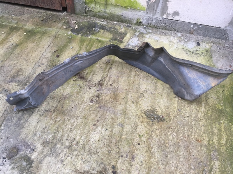 Подкрылок, 2580 рублей, Калининград