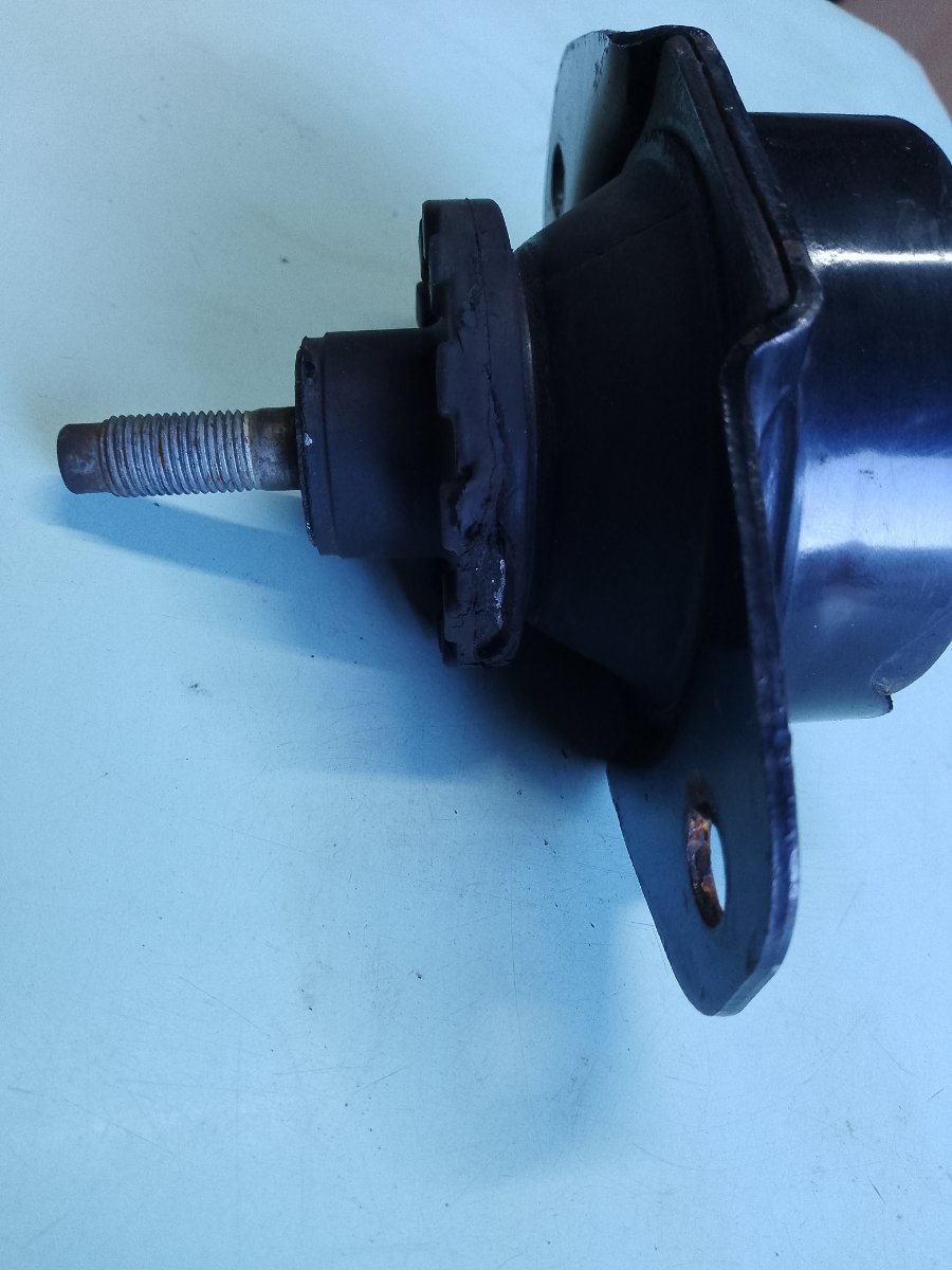 Опора двигателя, 3570 рублей, Калининград