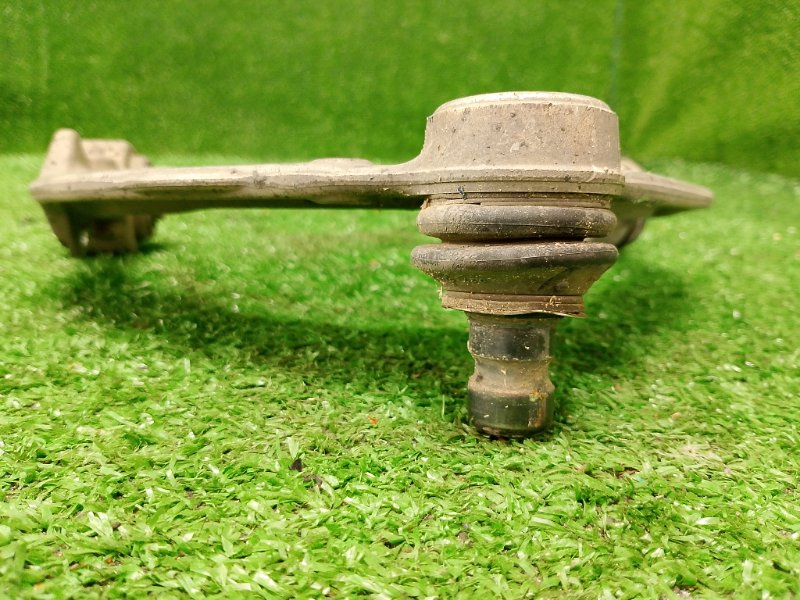 Рычаг подвески верхний, 3000 рублей, Фроловское