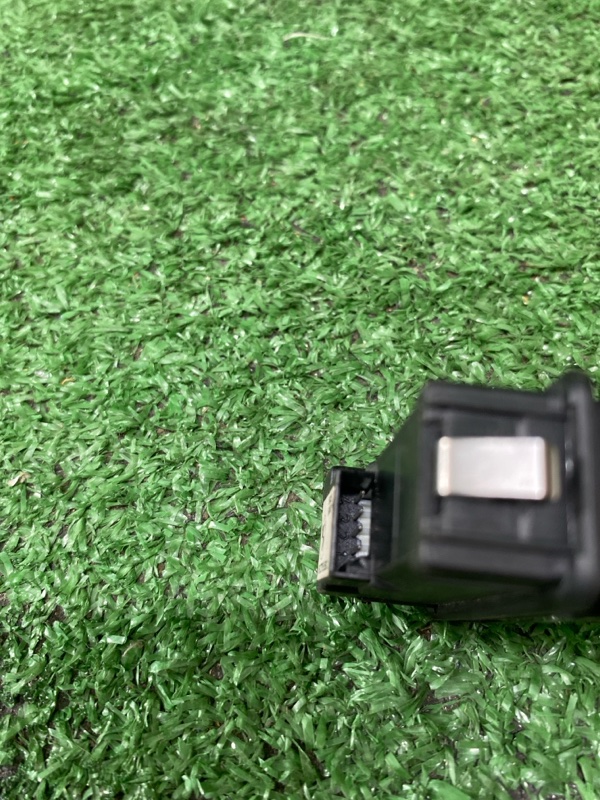 Кнопка открывания багажника, 1000 рублей, Фроловское