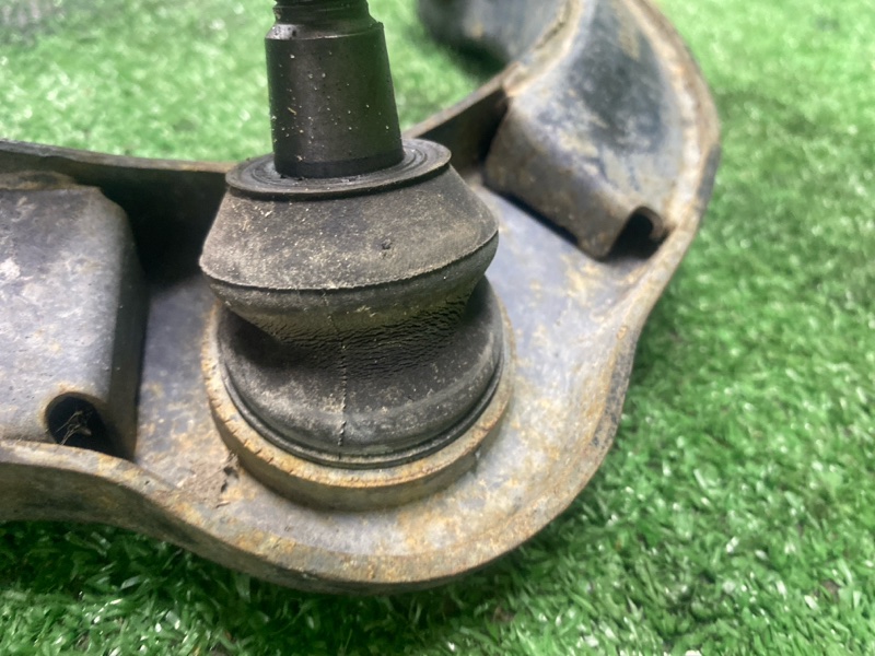 Рычаг подвески, 6000 рублей, Фроловское