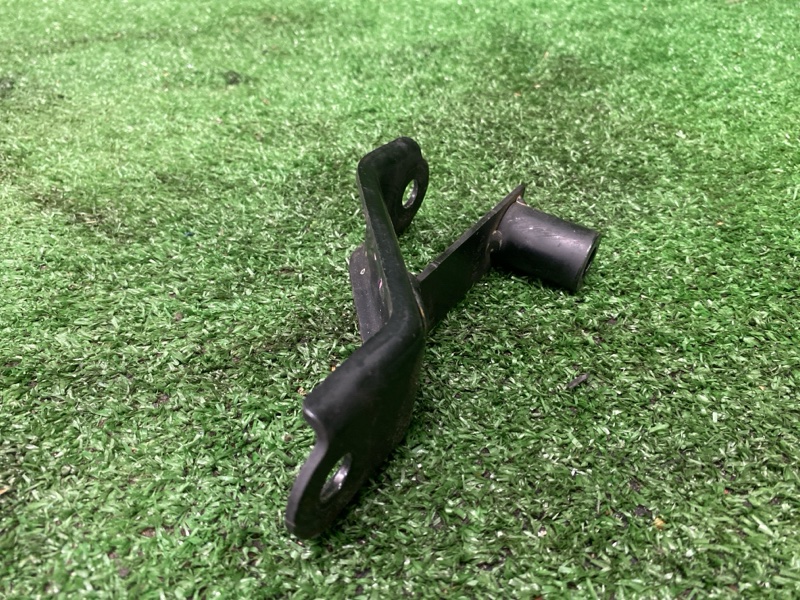 Кронштейн кузова, 1000 рублей, Фроловское