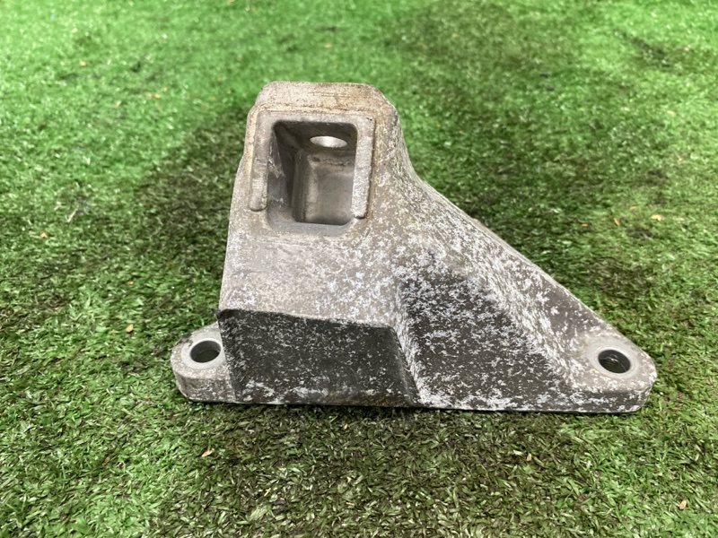 Кронштейн двигателя, 1000 рублей, Фроловское