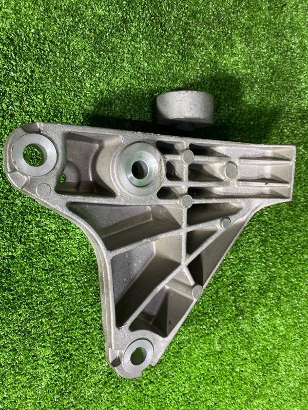 Кронштейн двигателя, 1500 рублей, Фроловское