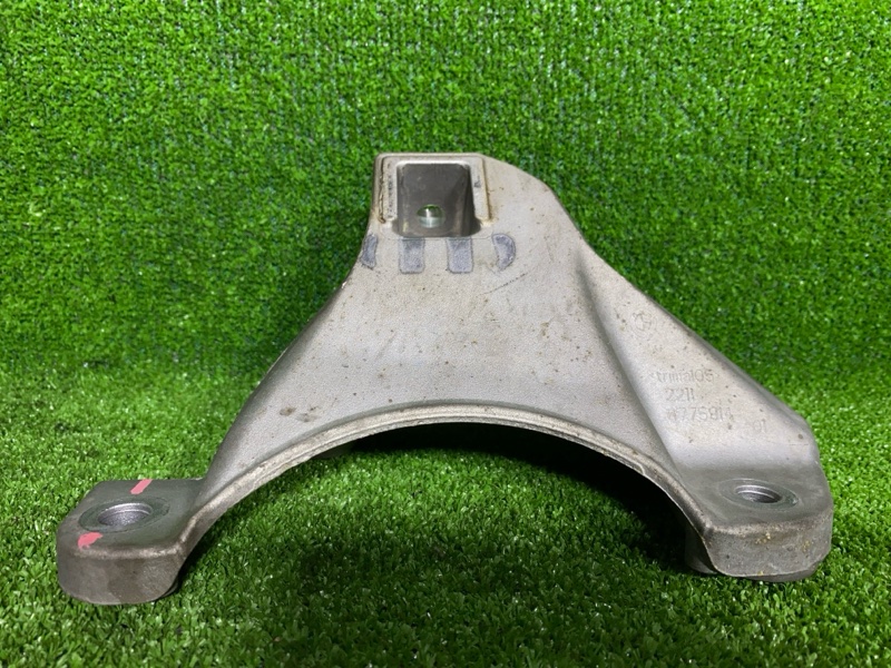 Кронштейн двигателя, 1000 рублей, Фроловское