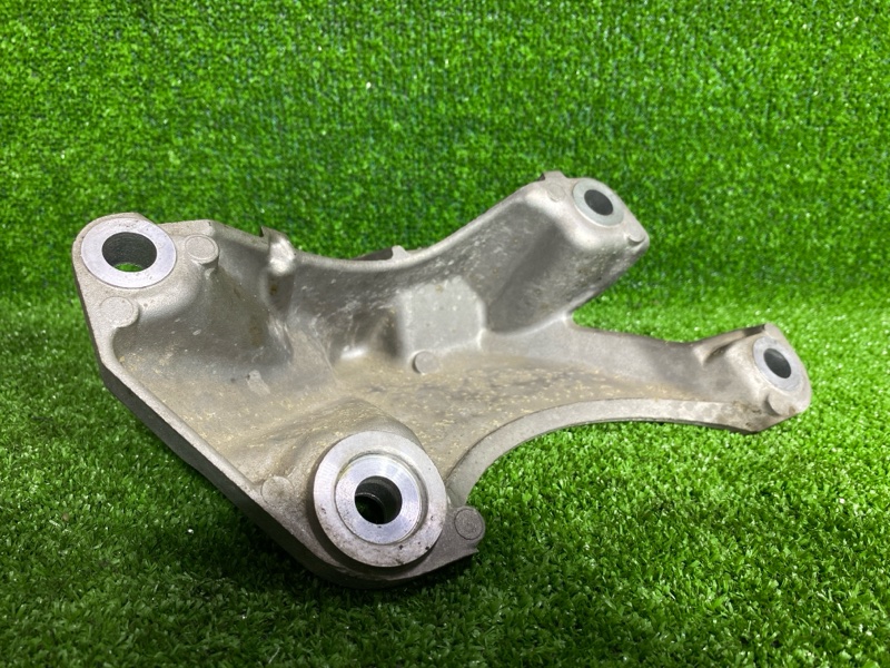 Кронштейн двигателя, 1000 рублей, Фроловское