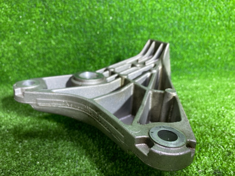 Кронштейн двигателя, 1300 рублей, Фроловское