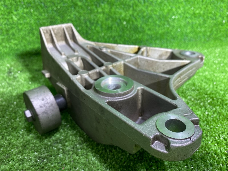 Кронштейн двигателя, 1300 рублей, Фроловское