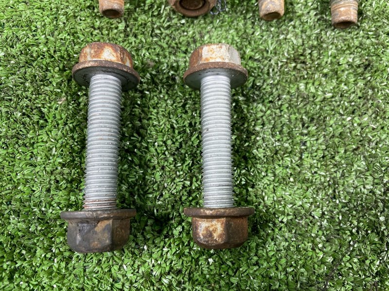 Комплект болтов, 2000 рублей, Фроловское