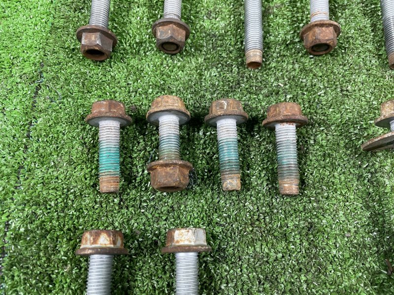 Комплект болтов, 2000 рублей, Фроловское