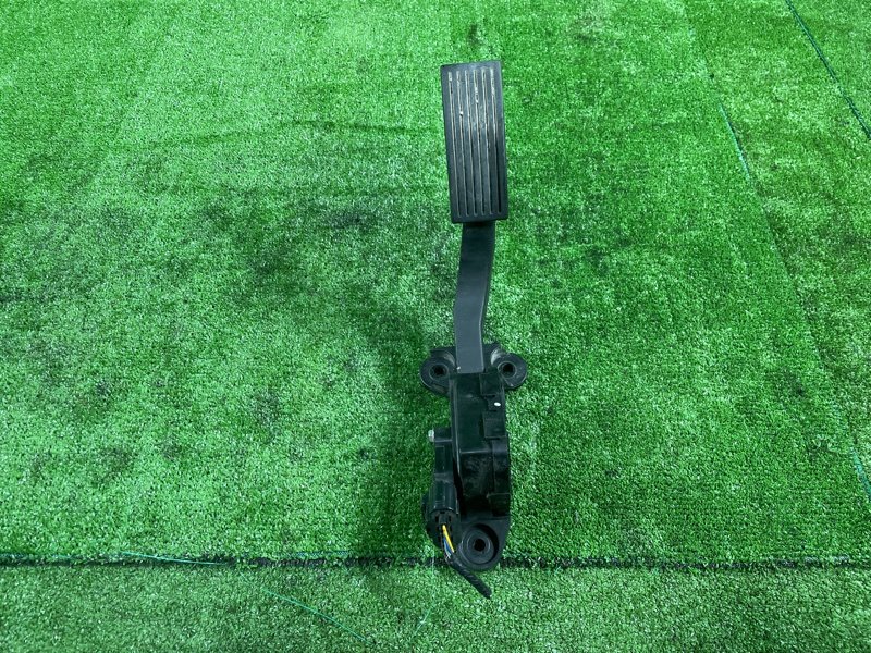 Педаль газа, 800 рублей, Фроловское