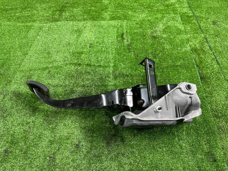 Педаль тормоза, 2500 рублей, Фроловское