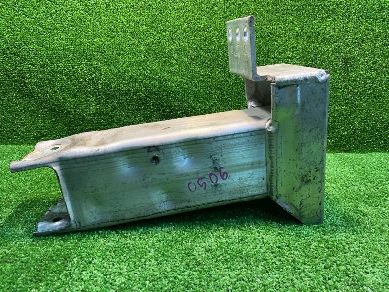 Кронштейн усилителя бампера, 1800 рублей, Фроловское