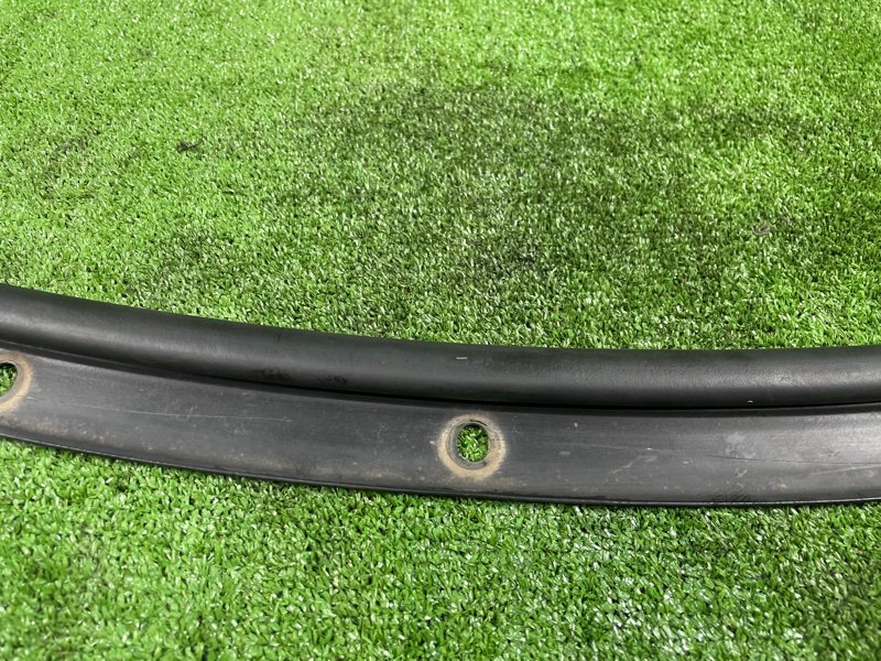 Уплотнительная резинка капота, 4500 рублей, Фроловское