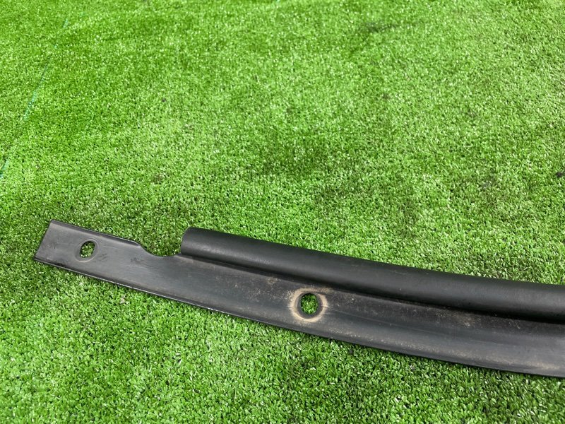 Уплотнительная резинка капота, 4500 рублей, Фроловское