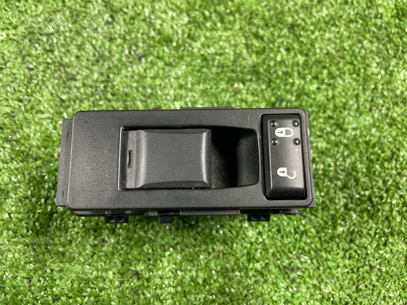 Кнопка стеклоподъемника, 900 рублей, Фроловское