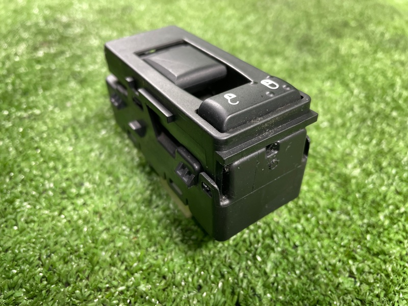 Кнопка стеклоподъемника, 900 рублей, Фроловское