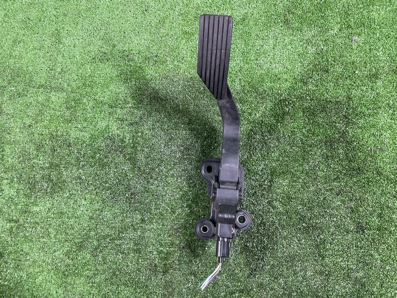 Педаль газа, 550 рублей, Фроловское