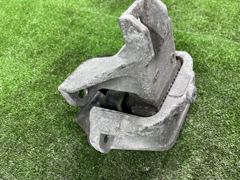 Подушка двигателя, 6000 рублей, Фроловское