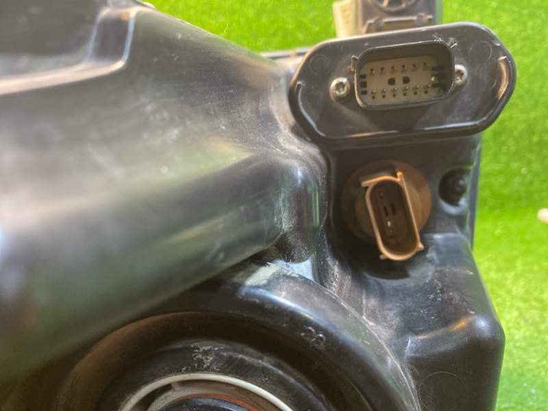 Фара ксеноновая, 10500 рублей, Фроловское