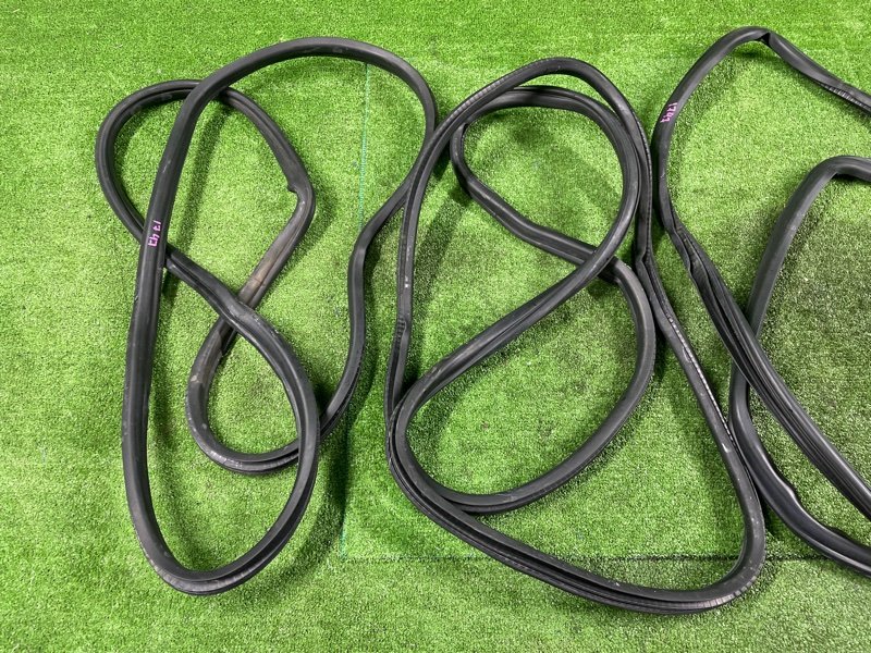 Уплотнительная резинка боковой двери, 4000 рублей, Фроловское