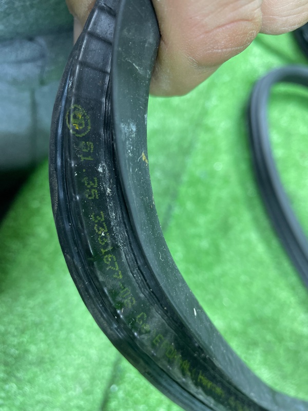 Уплотнительная резинка боковой двери, 4000 рублей, Фроловское