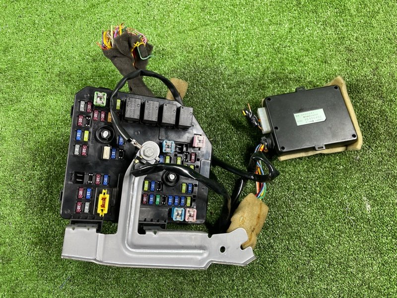 Блок предохранителей, 3000 рублей, Фроловское