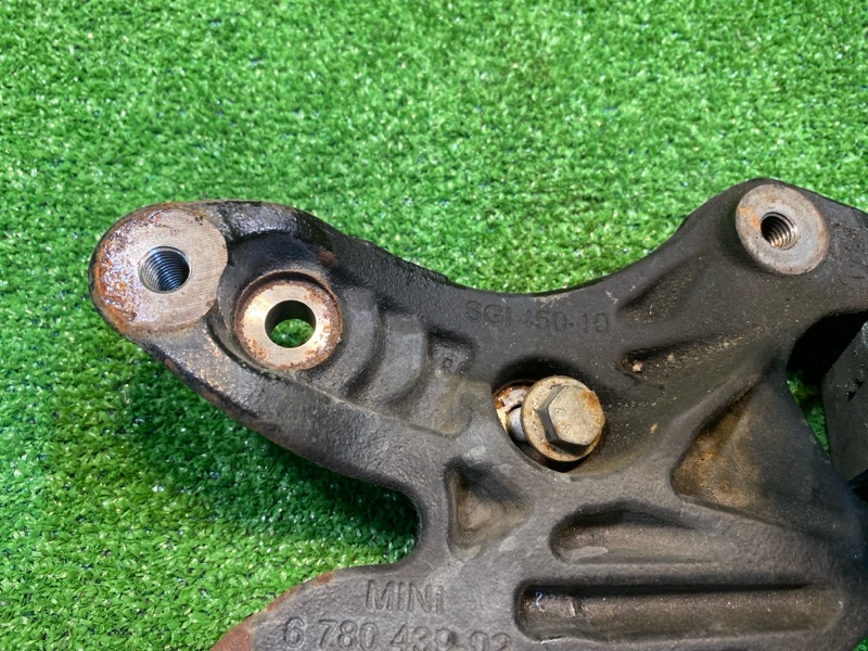 Кронштейн двигателя, 2000 рублей, Фроловское