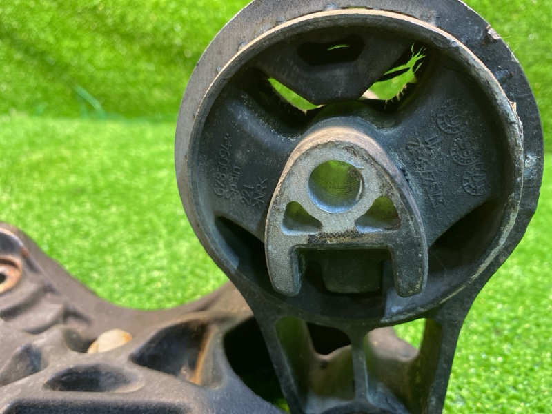 Кронштейн двигателя, 2000 рублей, Фроловское