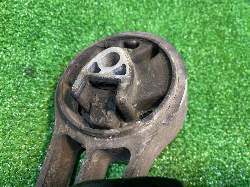 Кронштейн двигателя, 2000 рублей, Фроловское